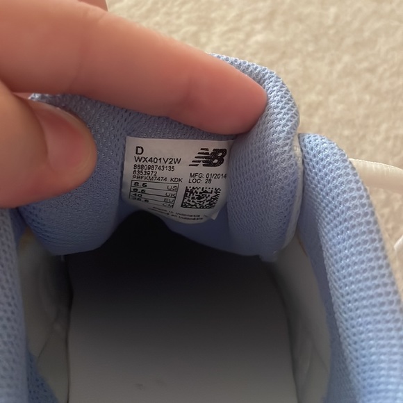 Brand new new balance 40/v2 blue & white shoes - Picture 7 of 7